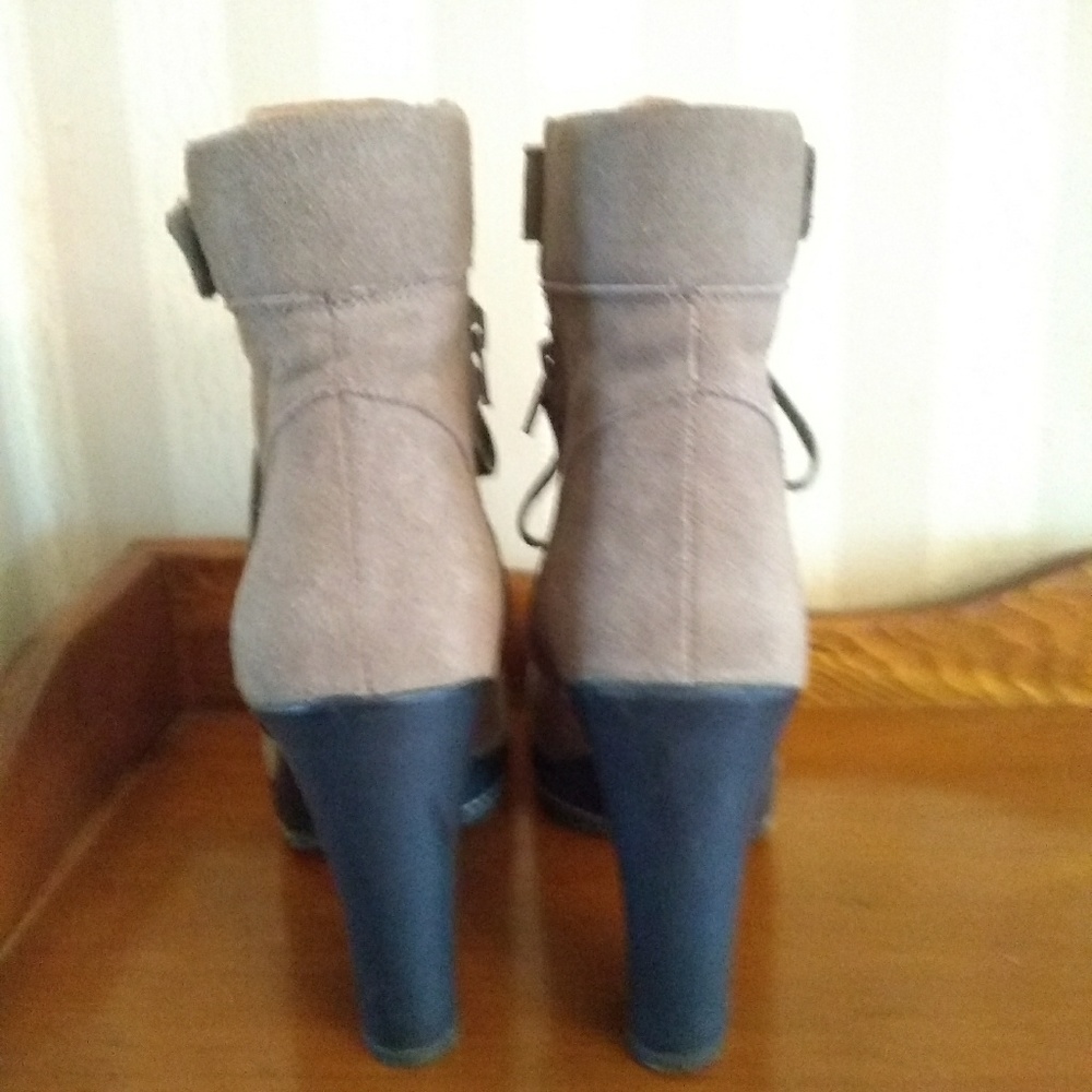 Kelsi Dagger Sand 'Rane' Bootie - Picture 4 of 8
